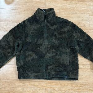 Women’s fleece jacket
